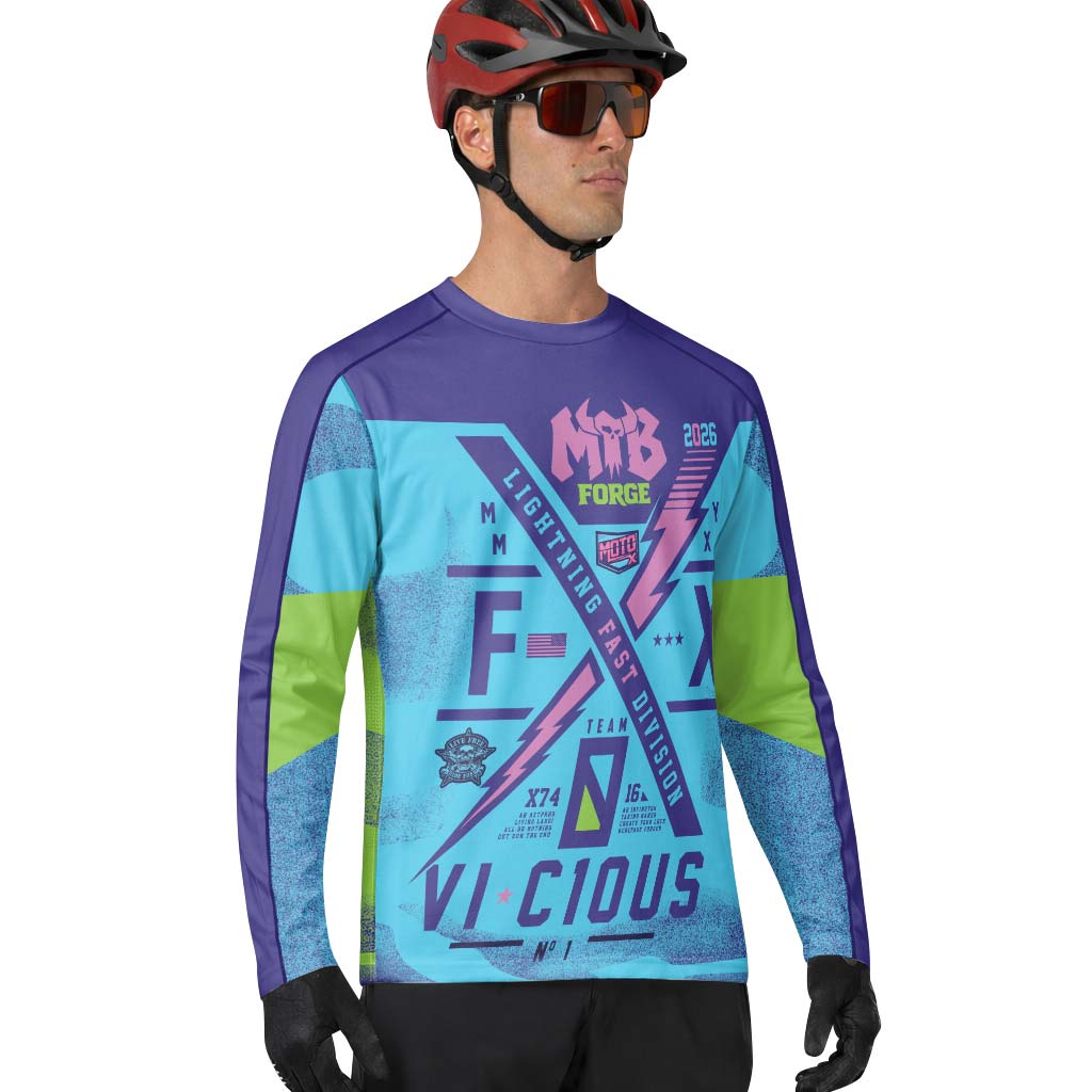 Vicious Downhill Jersey - lifestyle view