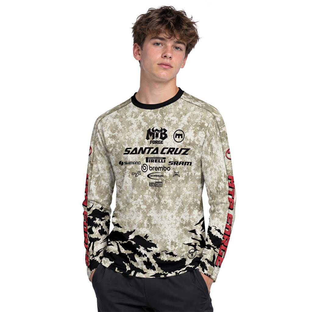 Santa Cruz Desert Camo Youth Long Sleeve Mountain Bike Jersey – Boy Lifestyle View