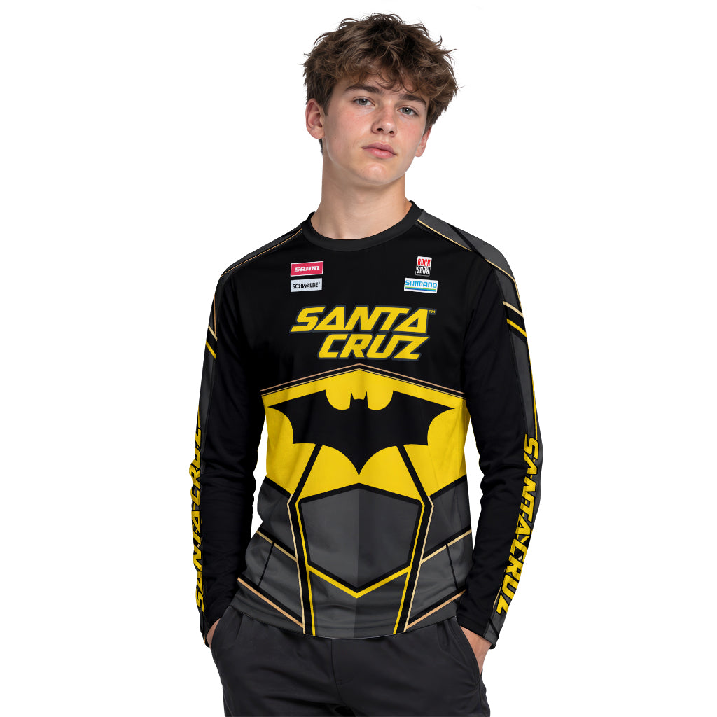 Santa Cruz Gotham City Batman Black Yellow Youth Long Sleeve Mountain Bike Jersey – Boy Lifestyle View