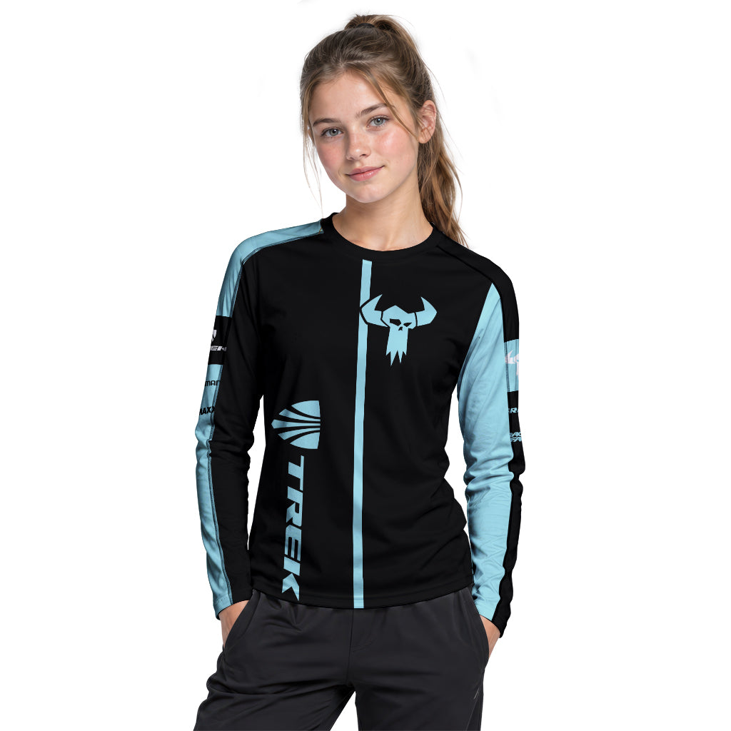 Trek Black Aqua Youth Long Sleeve Mountain Bike Jersey – Girl Lifestyle View